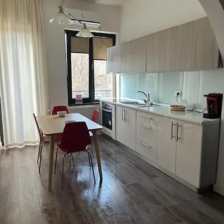 Appartement Luxury 2 Bdrm In Heart Of Town